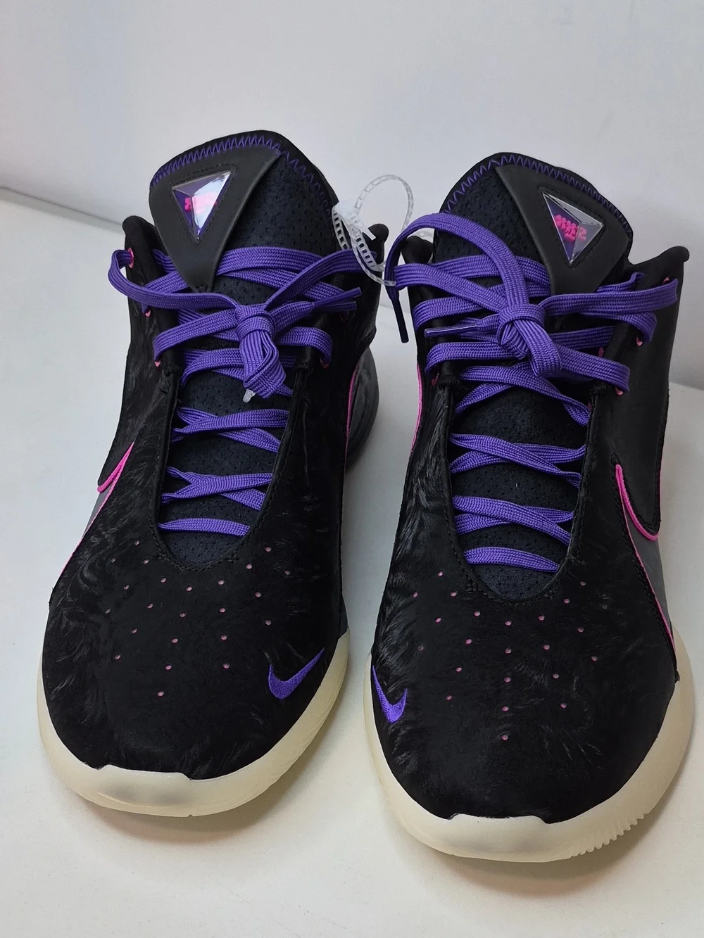 Nike Lebron Black Athletic Shoes with Purple Laces & Pink Accents NWOB